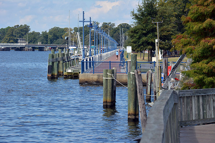 The riverfront walk in Washington, NC