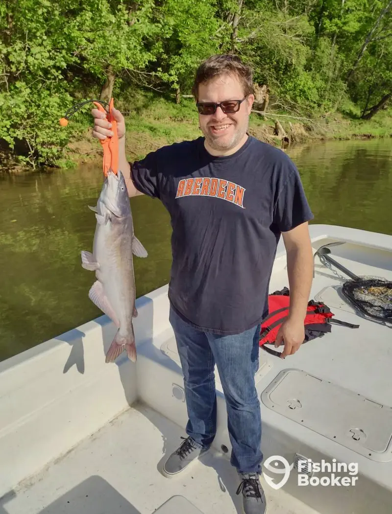Roanoke River Catfishing charter image 4
